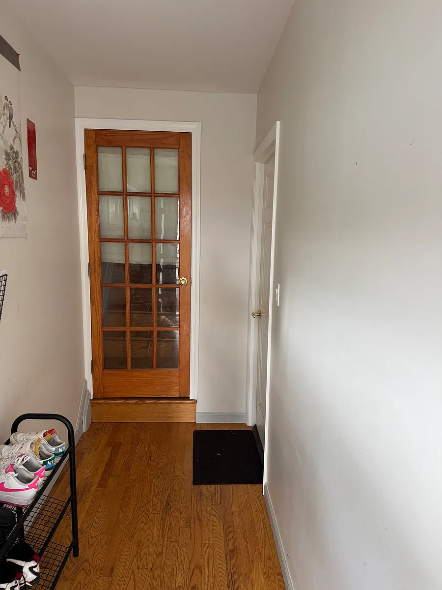 Building Photo - 80-30 160th St #2
