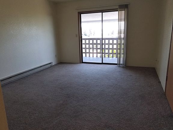 3rd image of 1330 Linda Ln APT 9