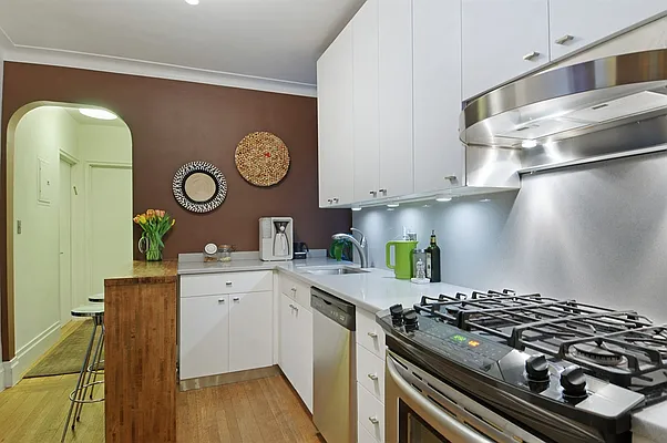 Rented by Corcoran | media 2