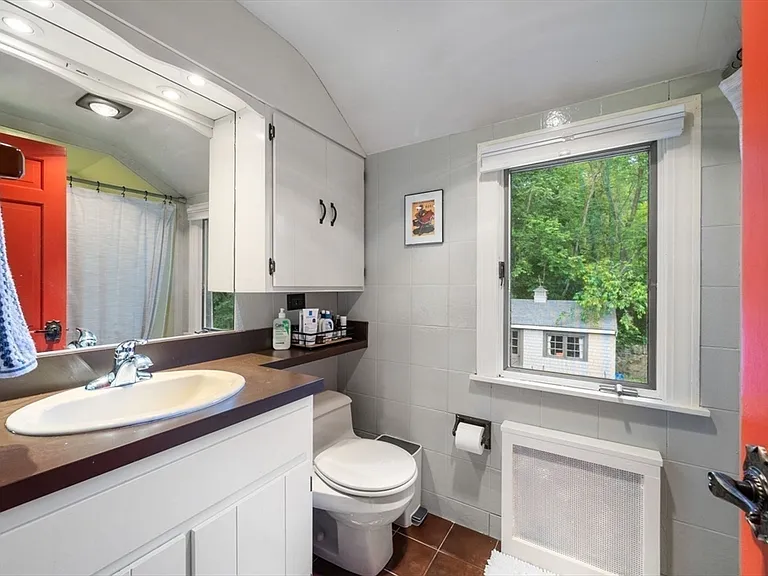 31 Braeburn Rd — Photo 27