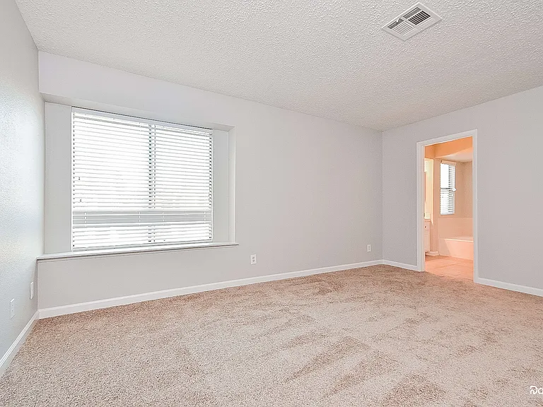 6608 Chardonay Way — Photo 13