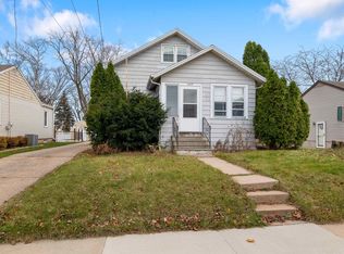 1630 Mount Vernon St, Oshkosh, WI 54901