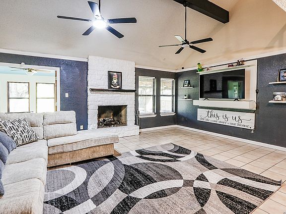 3rd image of 171 OAK LN