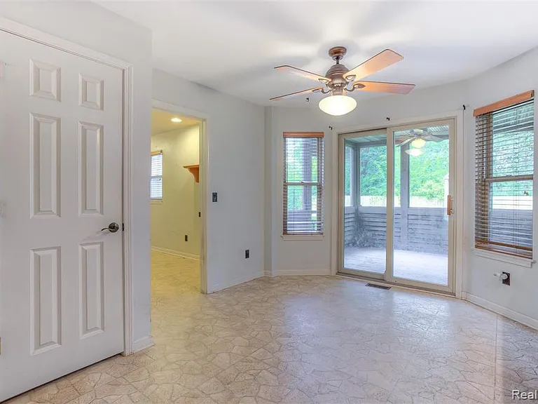 3930 Dunning Rd — Photo 25