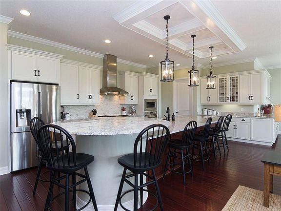 3rd image of 330 Salt Marsh Ln