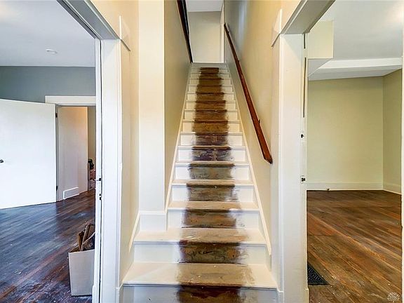 5th image of 1107 Xenia Ave