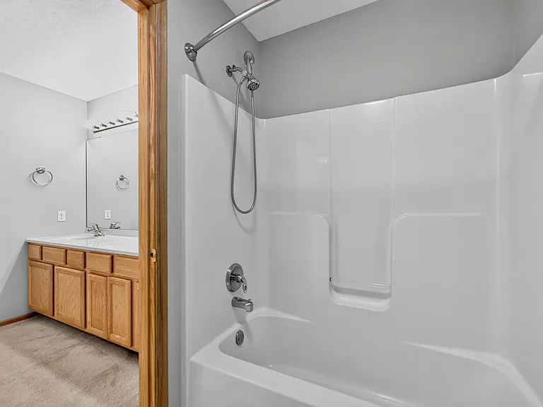 1110 Rose Dr — Photo 27