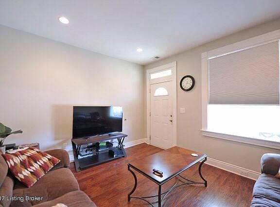 5th image of 1502 S Clay St