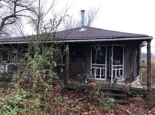 16276 Mine 25 Rd, West Frankfort, IL 62896