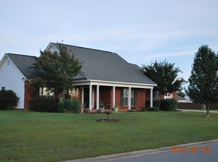 107 Millbrook Dr, Warner Robins, GA 31088