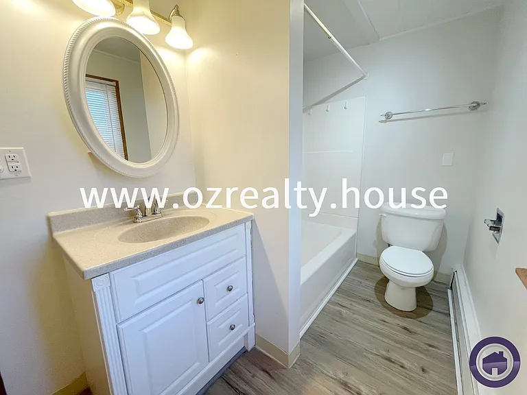 215 E Reed Ave — Photo 6