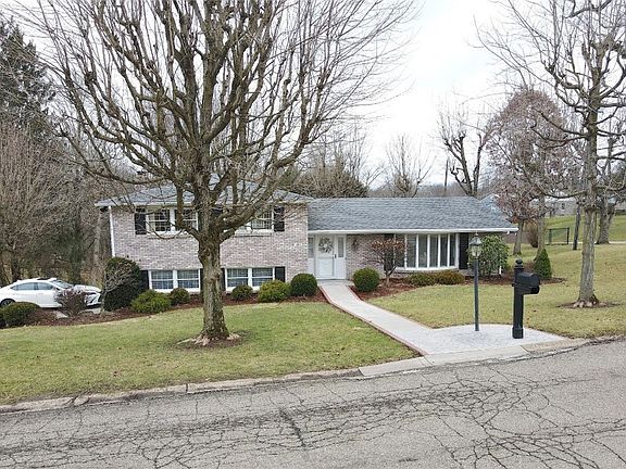 3rd image of 101 Woodland Park