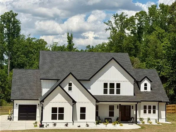 127 Tanners Bridge Rd, Bethlehem, GA 30620