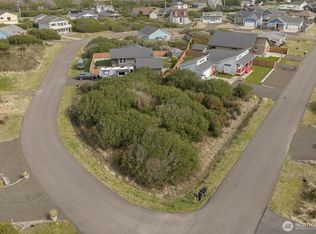 1240 Storm King Ave SW, Ocean Shores, WA