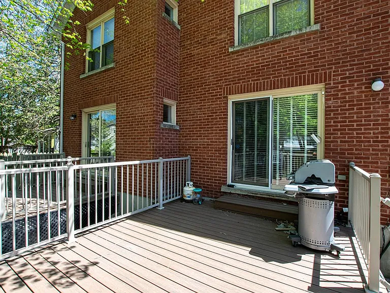 300 Frontenac St #5 — Photo 3