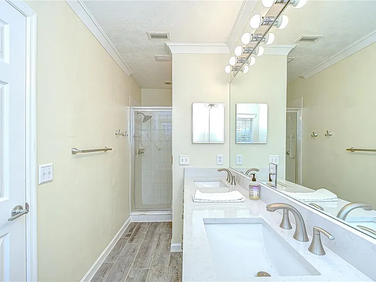 113 Bosphorous Ave #5 — Photo 68