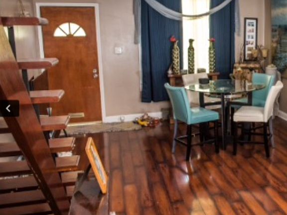 Dining room into Living room