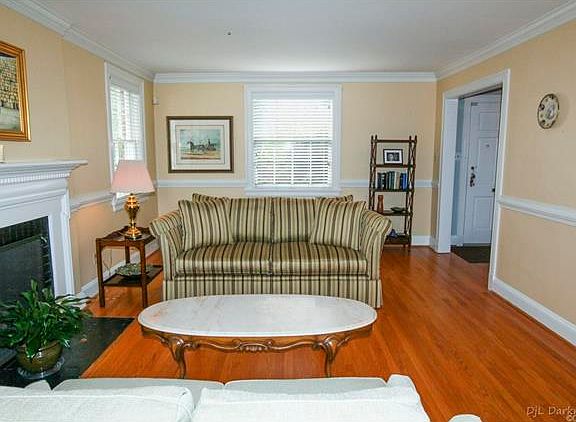 2nd image of 1610 Bellevue Ave