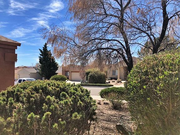 2nd image of 7415 Cerros Pl NW