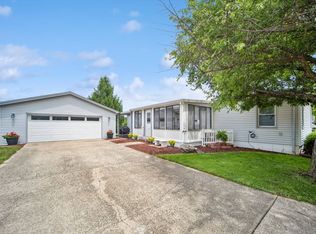 507 Oaklane Dr, West Des Moines, IA 50265