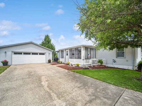 507 Oaklane Dr, West Des Moines, IA 50265