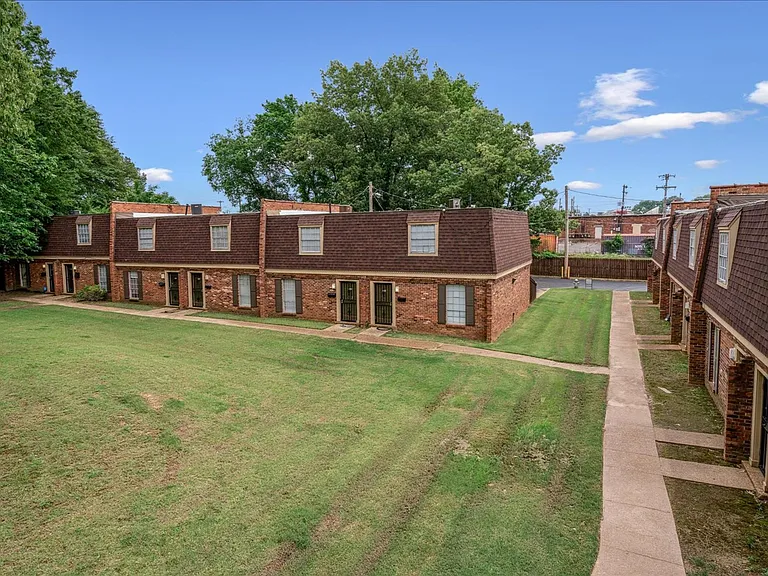 Chambliss Village Townhomes — Photo 11