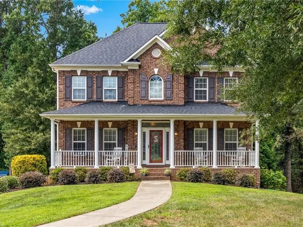 5356 Graycliff Ln, Clemmons, NC 27012