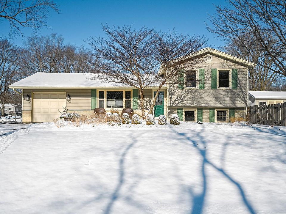 1st image of 3S250 Juniper Ln