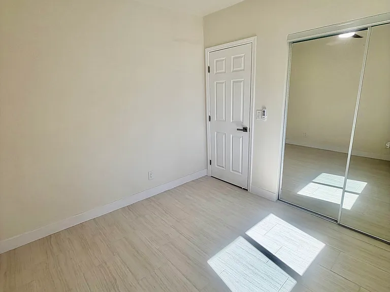 52119 Calle Avila #2 — Photo 18