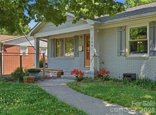 7401 Woodstream Dr, Charlotte, NC 28210