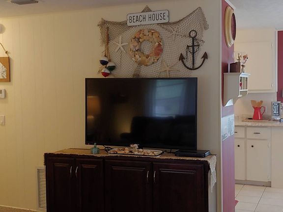 4th image of 800 Missouri Ave N #43