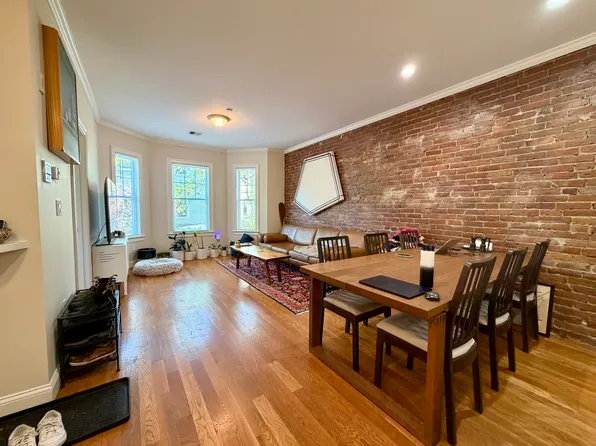 5 Marney St #2, Cambridge, MA 02141