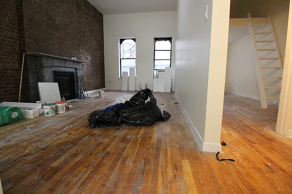 Rented by Luxor Homes & Investment Realty | media 8