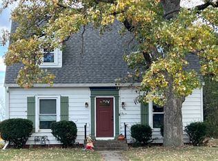 252 N Main St, Lake Crystal, MN 56055