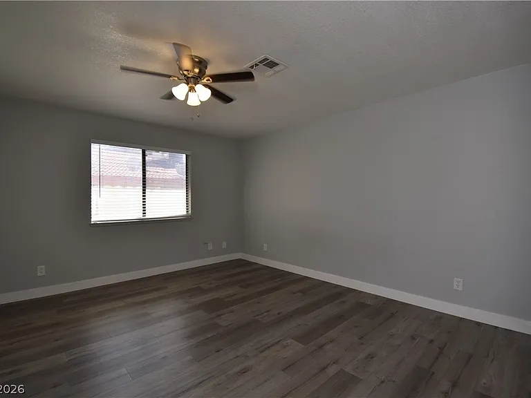 5576 W Rochelle Ave #23C — Photo 11