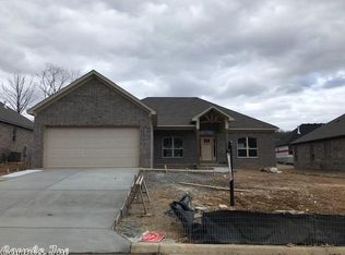 9700 Meadow Creek Dr, Sherwood, AR 72120