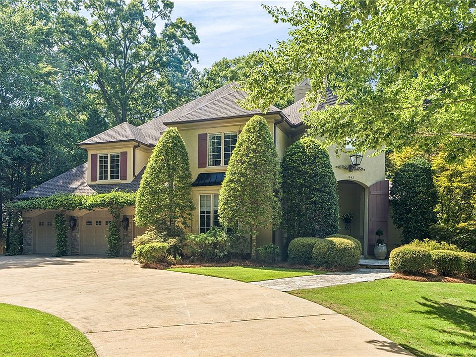 1st image of 1843 Fairway Dr