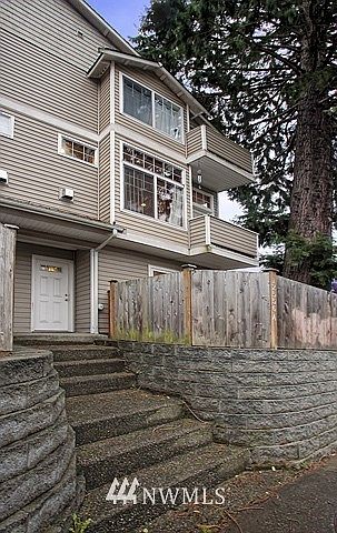 1st image of 12556 A 35th Avenue NE