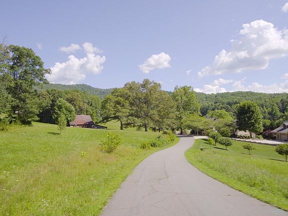 2nd image of C 13 Lodge View Rd