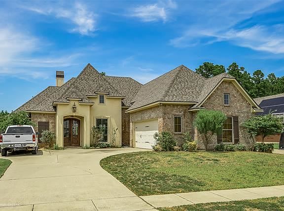 3rd image of 287 Danielle Dr