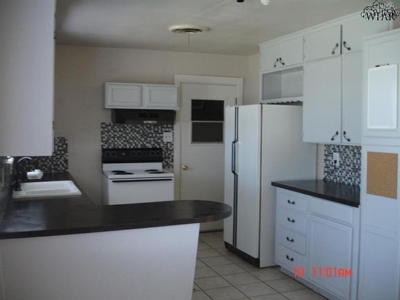 5th image of 4957 S Lake Park Dr