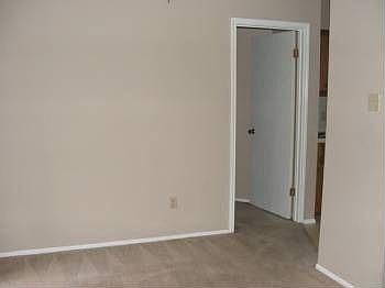 5th image of 705 Rollingway Dr