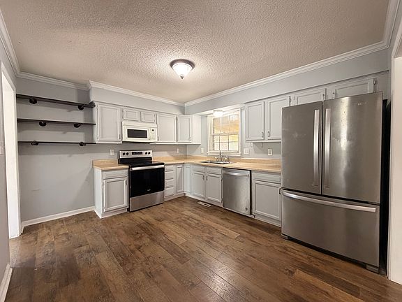 4th image of 3706 Westfield St