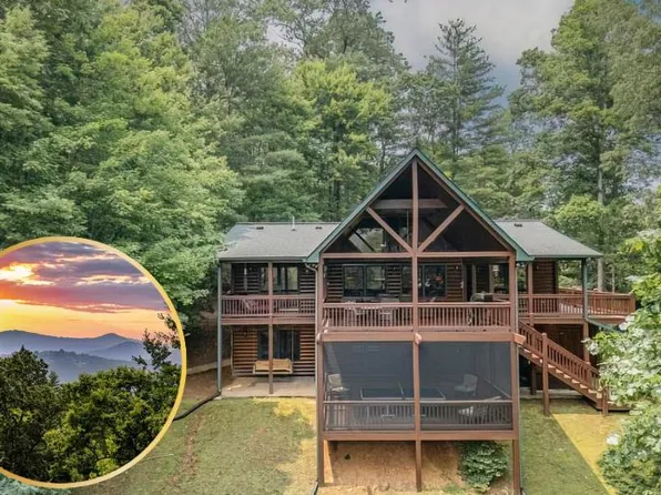 573 Hiawatha Trl, Blue Ridge, GA 30513