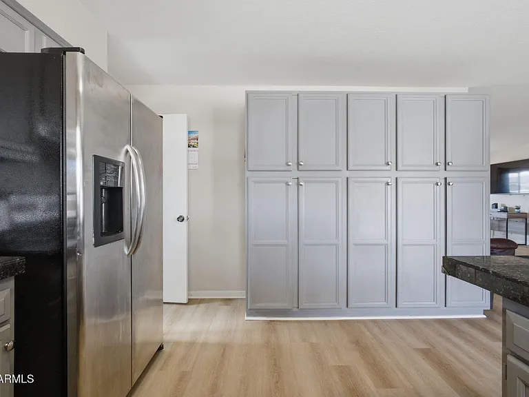 2329 E Concorda Dr — Photo 12
