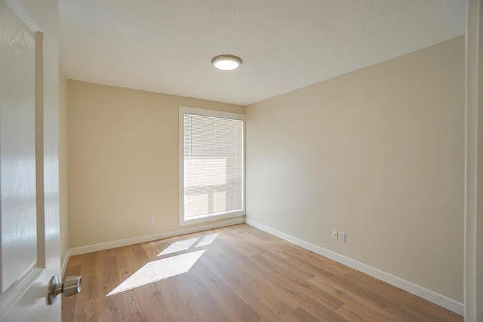 816 SE Olympia Dr — Photo 10