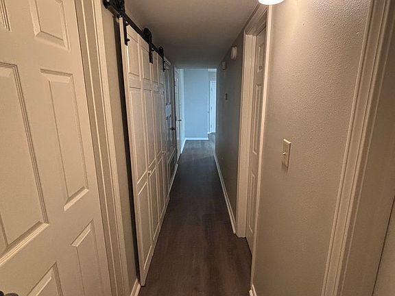 4th image of 3322 N Detroit Ave APT 2