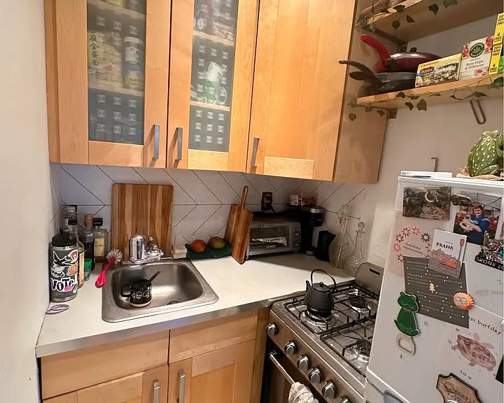 322 S 11th St #10 — Photo 6