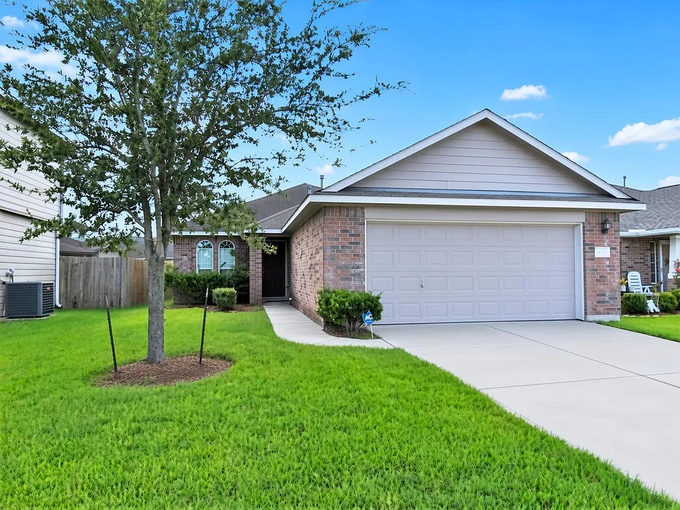 14310 Cypress Meadows Dr