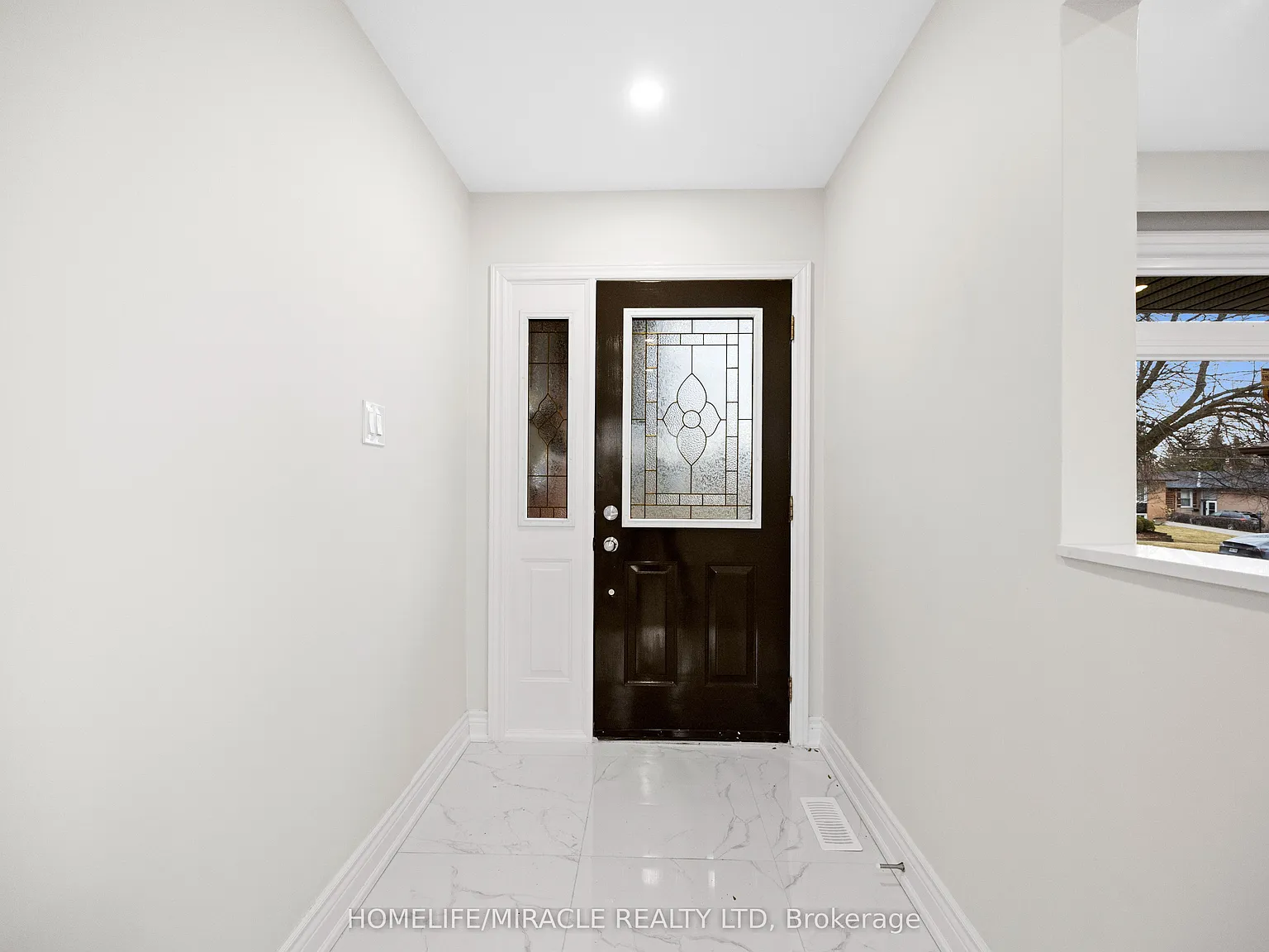 3 bed, $2,899 — Photo 4